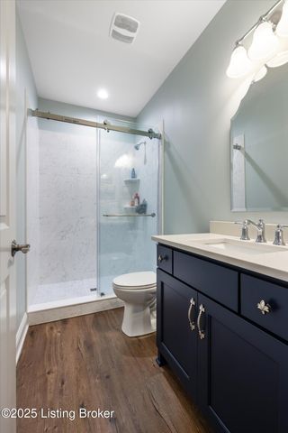 5203 Rock Ridge Dr, Louisville, KY 40241