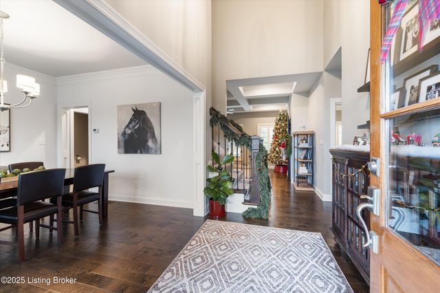 5203 Rock Ridge Dr, Louisville, KY 40241