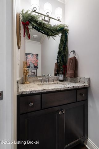 5203 Rock Ridge Dr, Louisville, KY 40241