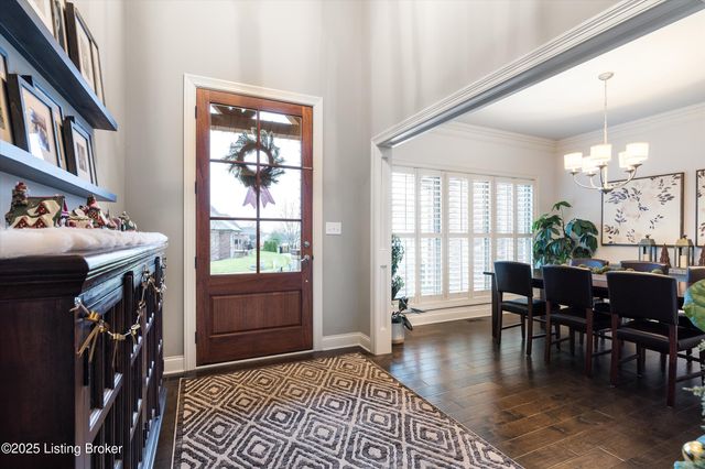 5203 Rock Ridge Dr, Louisville, KY 40241