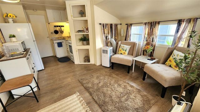 3300 26TH AVENUE E 105, Bradenton, FL 34208