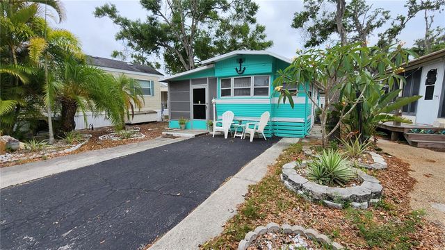 3300 26TH AVENUE E 105, Bradenton, FL 34208
