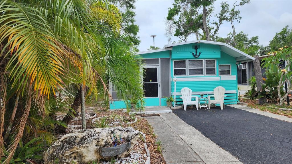 Image 27 of property listing at 3300 26TH AVENUE E 105, Bradenton, FL 34208