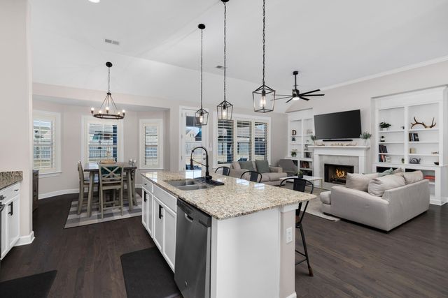 235 MISTY FIELDS RD, Oakland, TN 38060