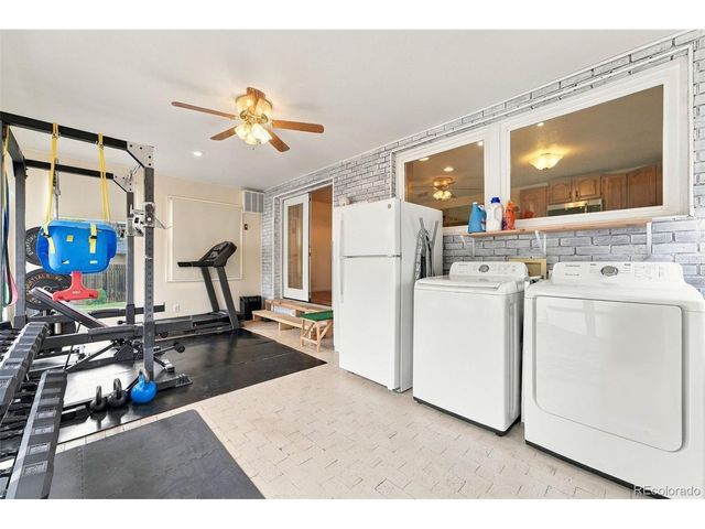 1734 Comanche Rd, Pueblo, CO 81001