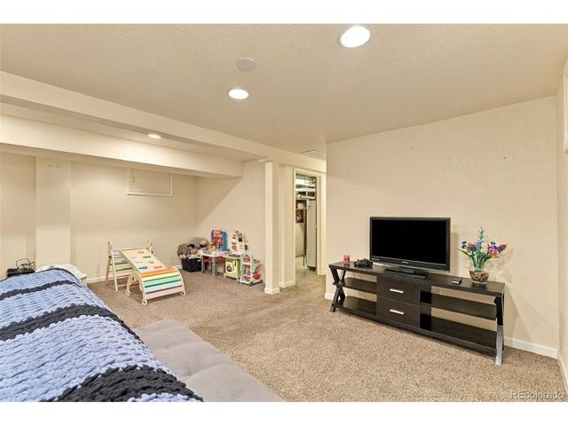 1734 Comanche Rd, Pueblo, CO 81001