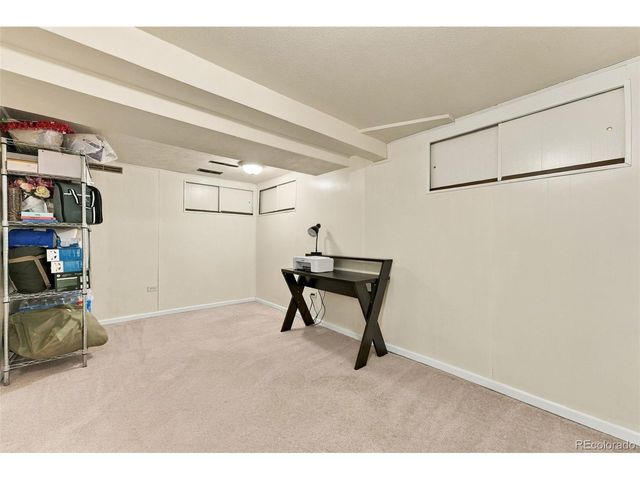 1734 Comanche Rd, Pueblo, CO 81001