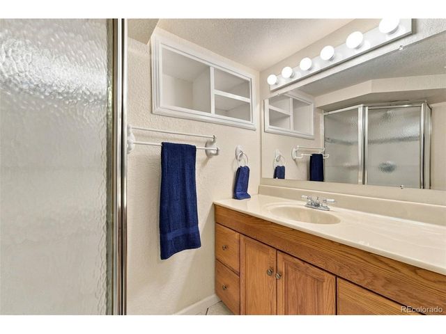 1734 Comanche Rd, Pueblo, CO 81001