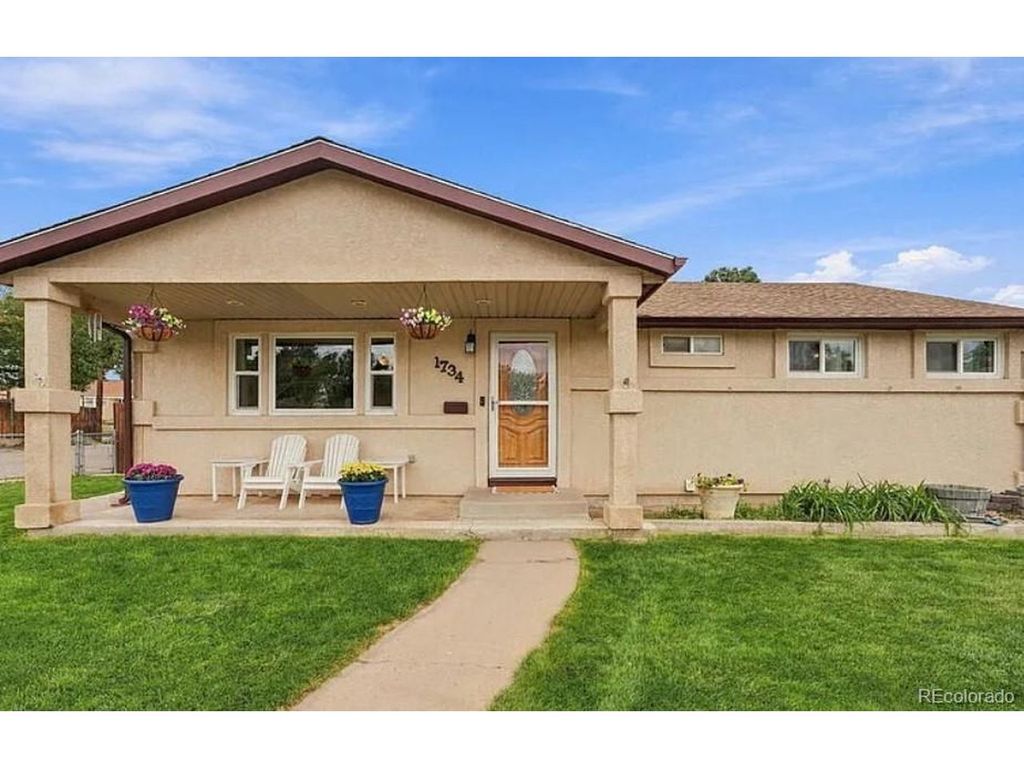 1734 Comanche Rd, Pueblo, CO 81001