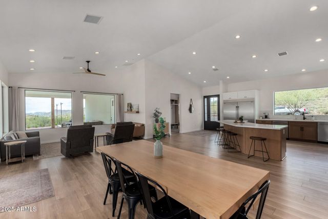 1809 E MARIOLA Way, Phoenix, AZ 85086