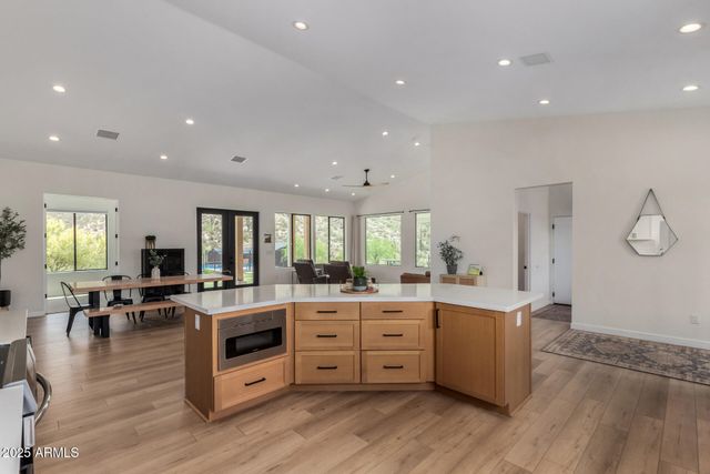 1809 E MARIOLA Way, Phoenix, AZ 85086