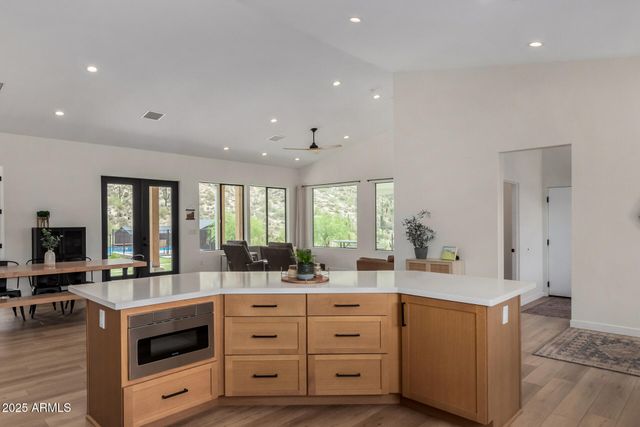 1809 E MARIOLA Way, Phoenix, AZ 85086