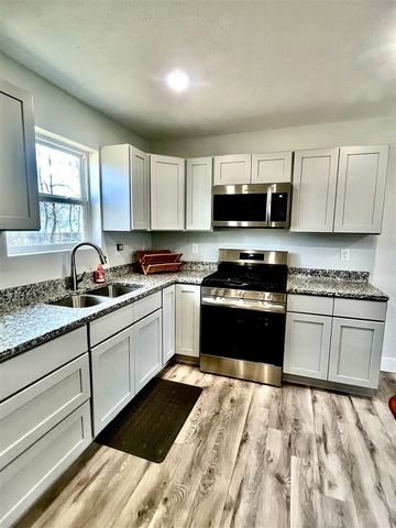 2048 Center Street, Muskegon, MI 49442