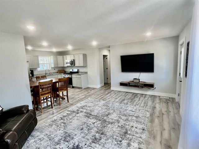 2048 Center Street, Muskegon, MI 49442