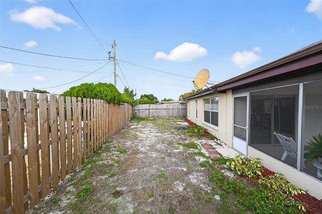 1037 TAMARAC DRIVE, Holiday, FL 34690