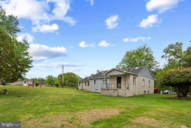 8215 HARRY WARREN PL, Welcome, MD 20693