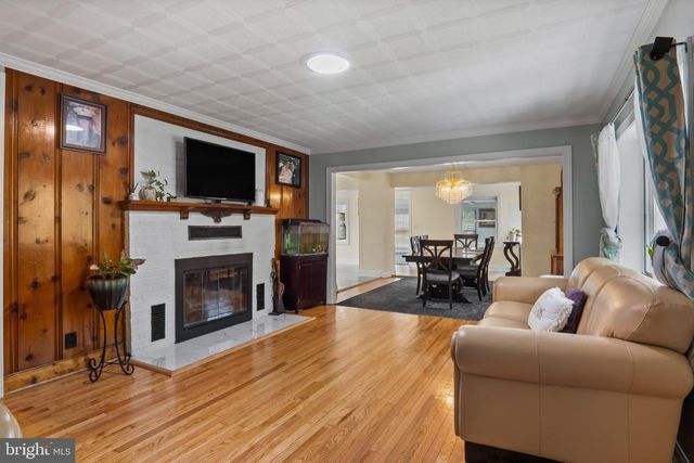 8215 HARRY WARREN PL, Welcome, MD 20693