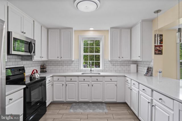 8215 HARRY WARREN PL, Welcome, MD 20693