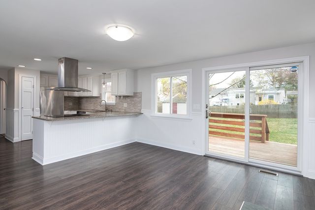 150 Lewiston Street, Warwick, RI 02889