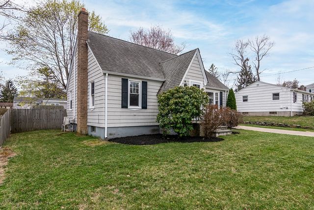 150 Lewiston Street, Warwick, RI 02889