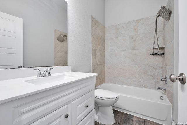 8823 HAYSTACK RD, San Antonio, TX 78254