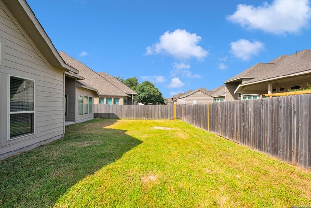 8823 HAYSTACK RD, San Antonio, TX 78254