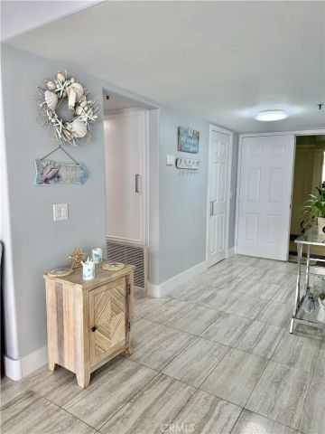 16255 Pacific Cir. 202, Huntington Beach, CA 92649