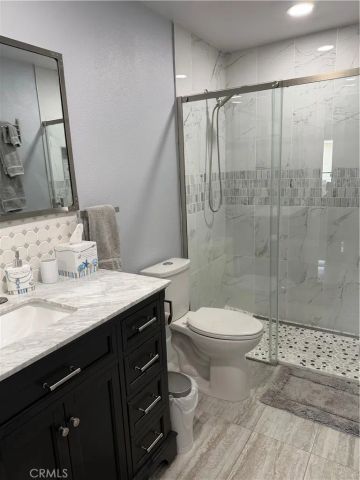 16255 Pacific Cir. 202, Huntington Beach, CA 92649