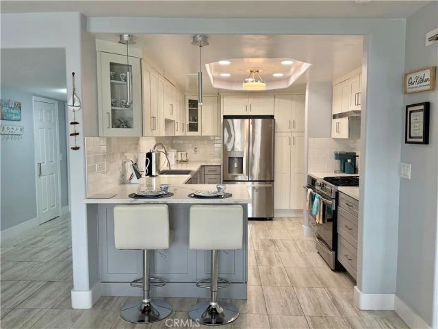 16255 Pacific Cir. 202, Huntington Beach, CA 92649