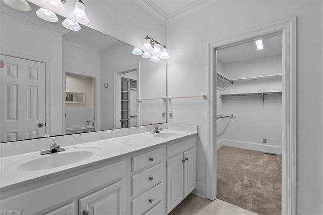 3 Sommerton Court, Greensboro, NC 27408