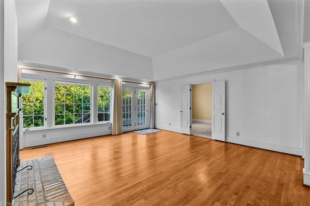 3 Sommerton Court, Greensboro, NC 27408