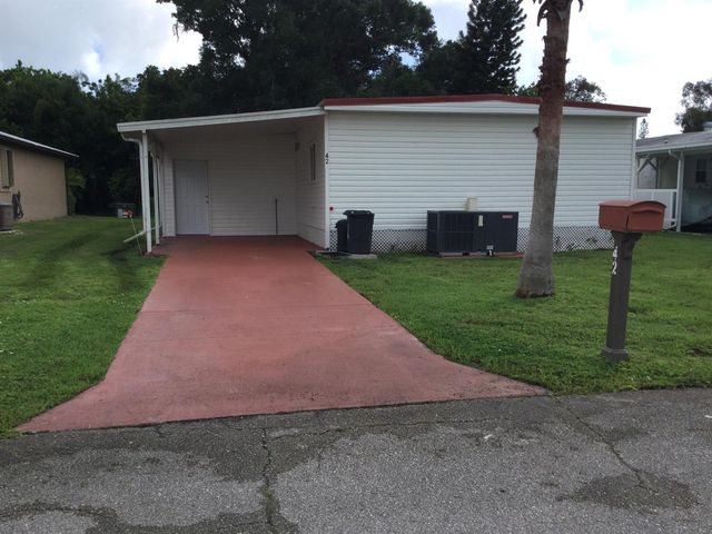 42 Golf Drive, Port St. Lucie, FL 34952