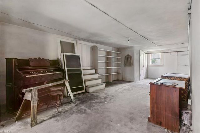 7244 Joseph Lewis RD, Hayes, VA 23072