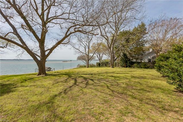 7244 Joseph Lewis RD, Hayes, VA 23072