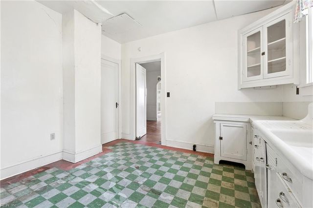7244 Joseph Lewis RD, Hayes, VA 23072