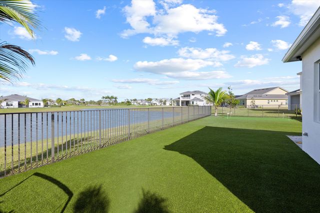 4727 Estates Circle, Westlake, FL 33470