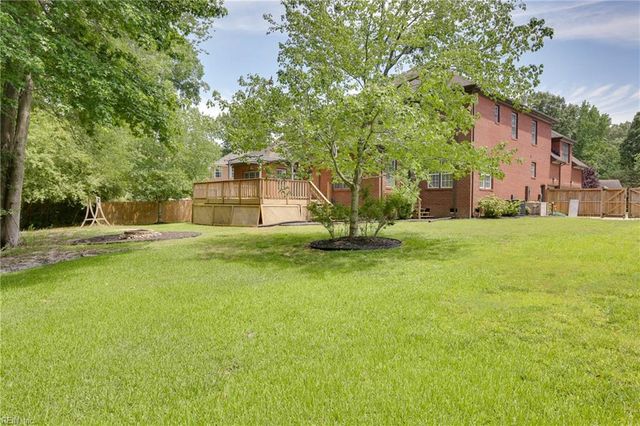 520 Youngstown CT, Chesapeake, VA 23322
