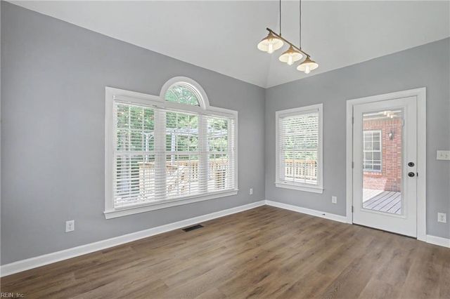 520 Youngstown CT, Chesapeake, VA 23322
