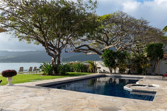 365 Portlock Road, Honolulu, HI 96825