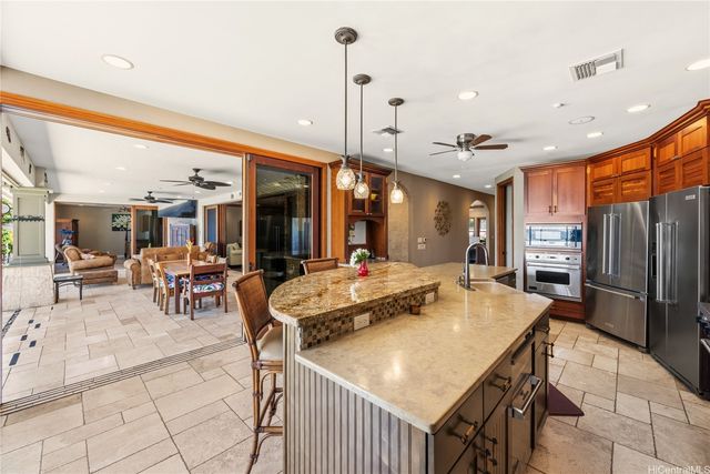 365 Portlock Road, Honolulu, HI 96825