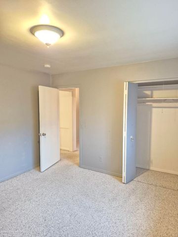 830 Harcourt Road, Grosse Pointe Park, MI 48230