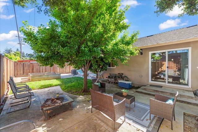 408 Casa Loma Court, San Jose, CA 95129