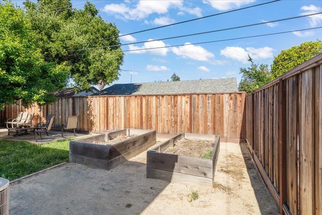 408 Casa Loma Court, San Jose, CA 95129