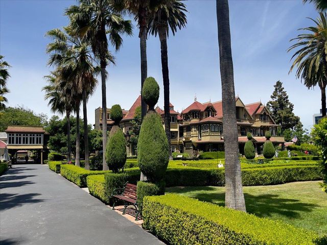 408 Casa Loma Court, San Jose, CA 95129