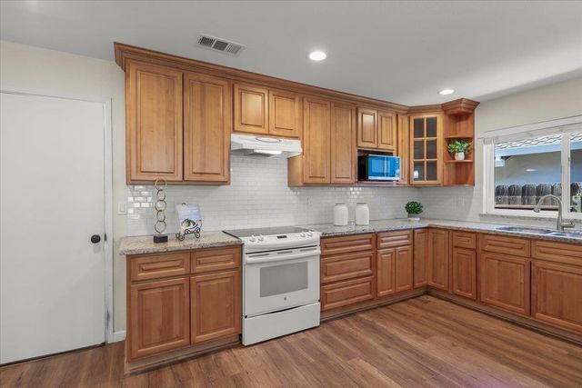 408 Casa Loma Court, San Jose, CA 95129