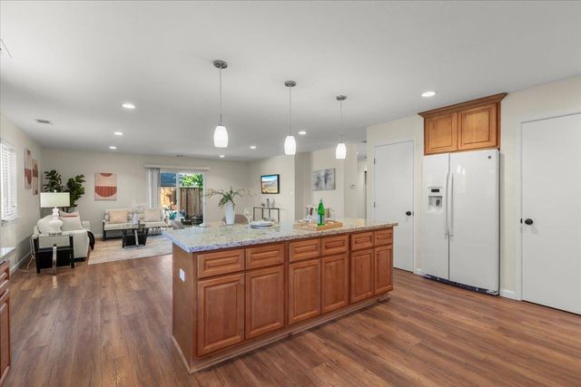 408 Casa Loma Court, San Jose, CA 95129