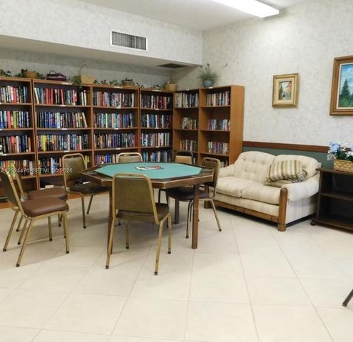 7396 NW 18th St 104, Margate, FL 33063