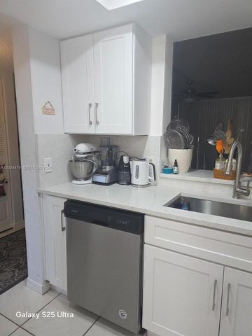 7396 NW 18th St 104, Margate, FL 33063