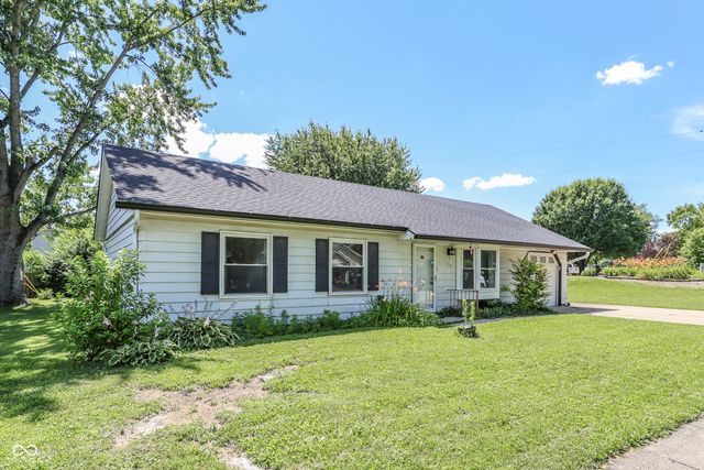 610 Holiday Drive, Fortville, IN 46040