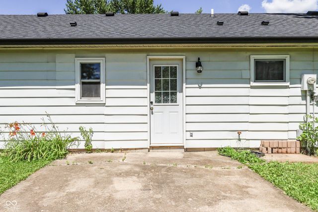 610 Holiday Drive, Fortville, IN 46040